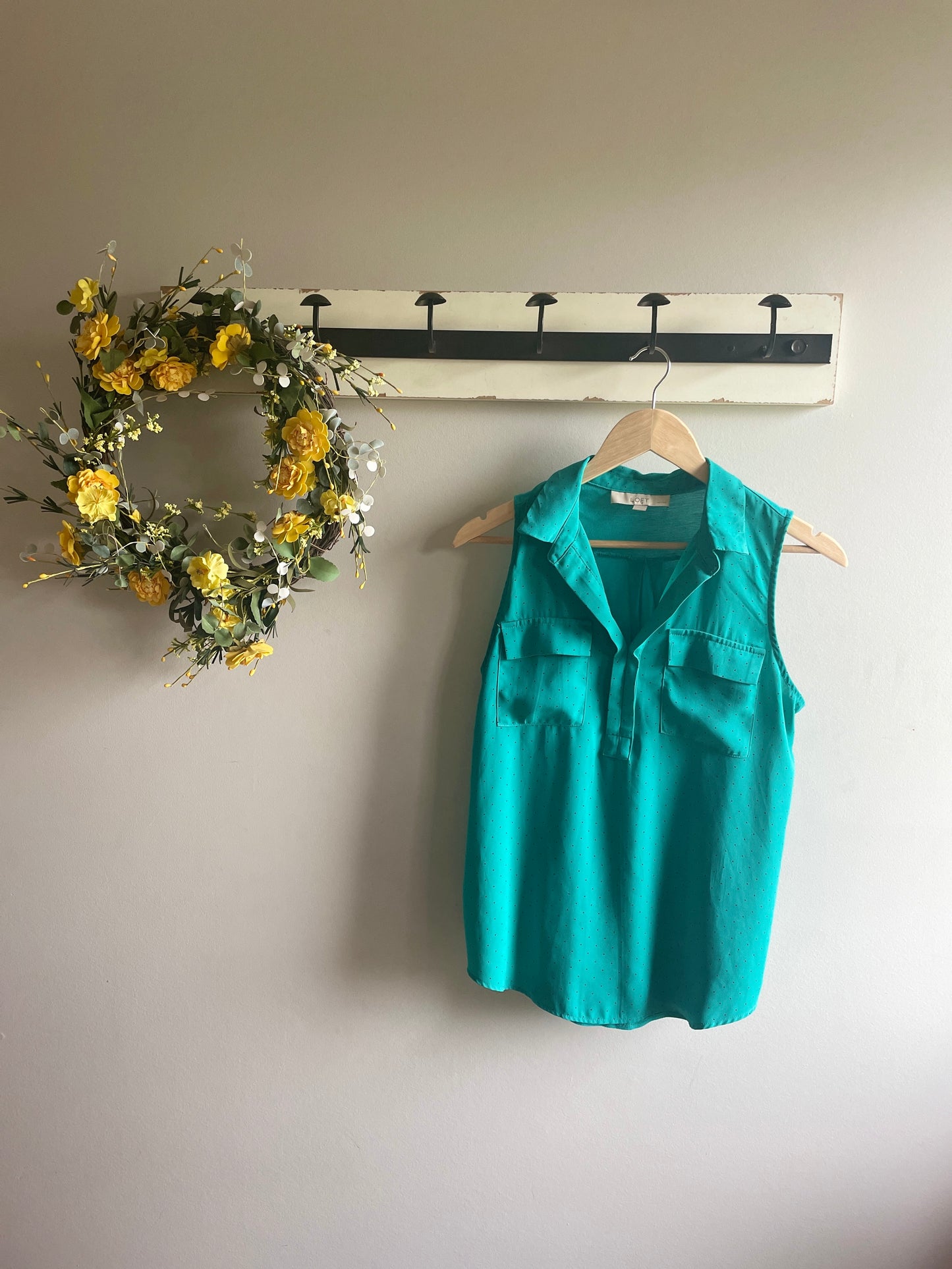 CLEARANCE Loft Petites - Sleeveless Top