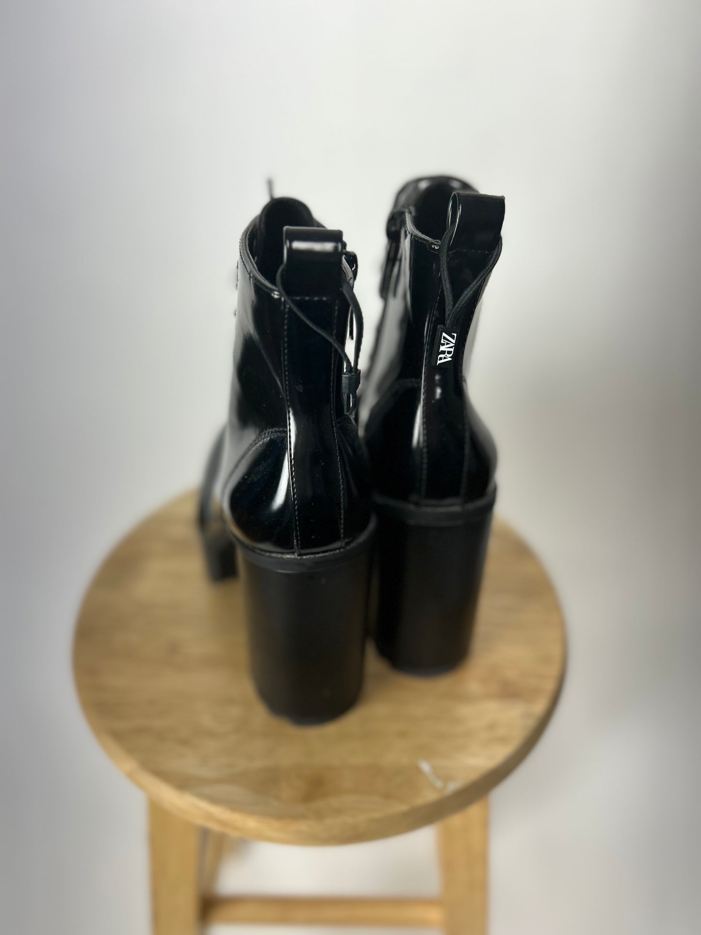 Zara - Healed Booties