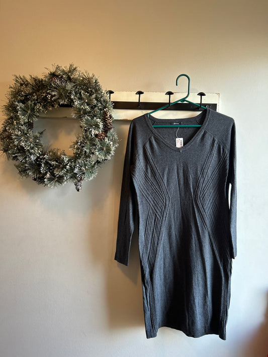 Reitmans - NWT Sweater Dress